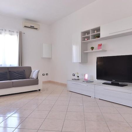 Izzhome Lagoon プーラ エクステリア 写真